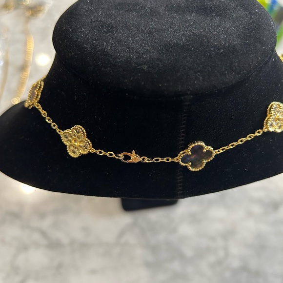 Grey MOP, crystal and yellow gold 10 motif necklace - Picture 2 of 2